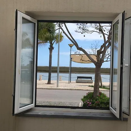 Casa Luzia بيت للعطل